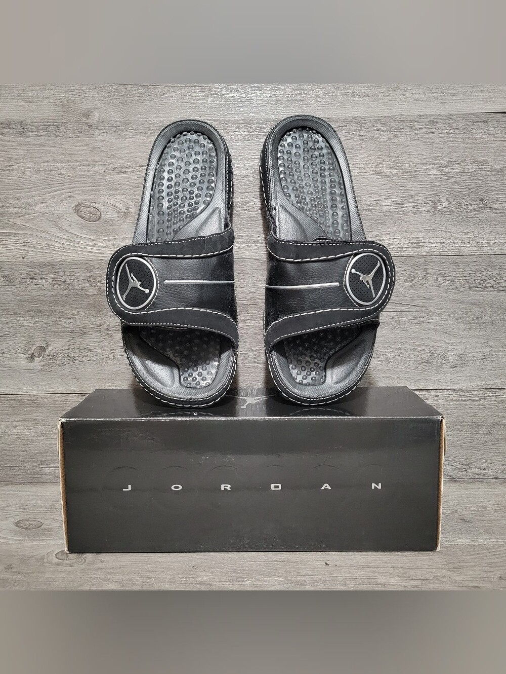 2008 Air Jordan Hydro 4 IV Slides Mens Size 11 Black 317875-001 slippers